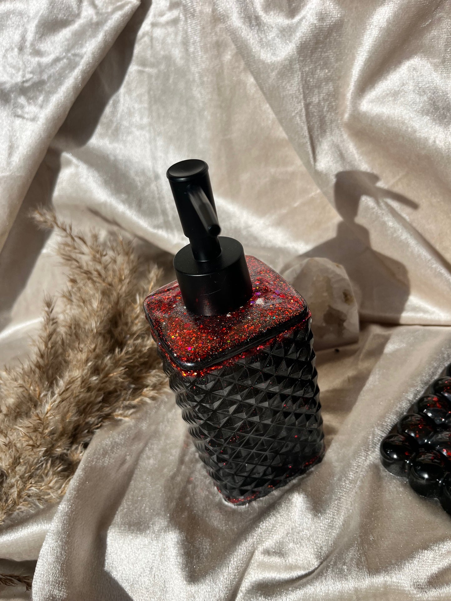 Seifenspender Set Schwarz Rot