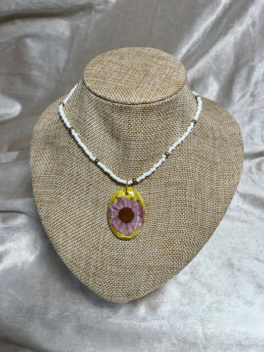 Perlenkette Lila Blume