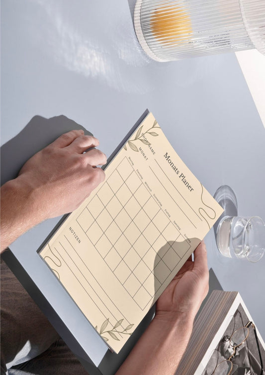 Monats Planer Beige Digital