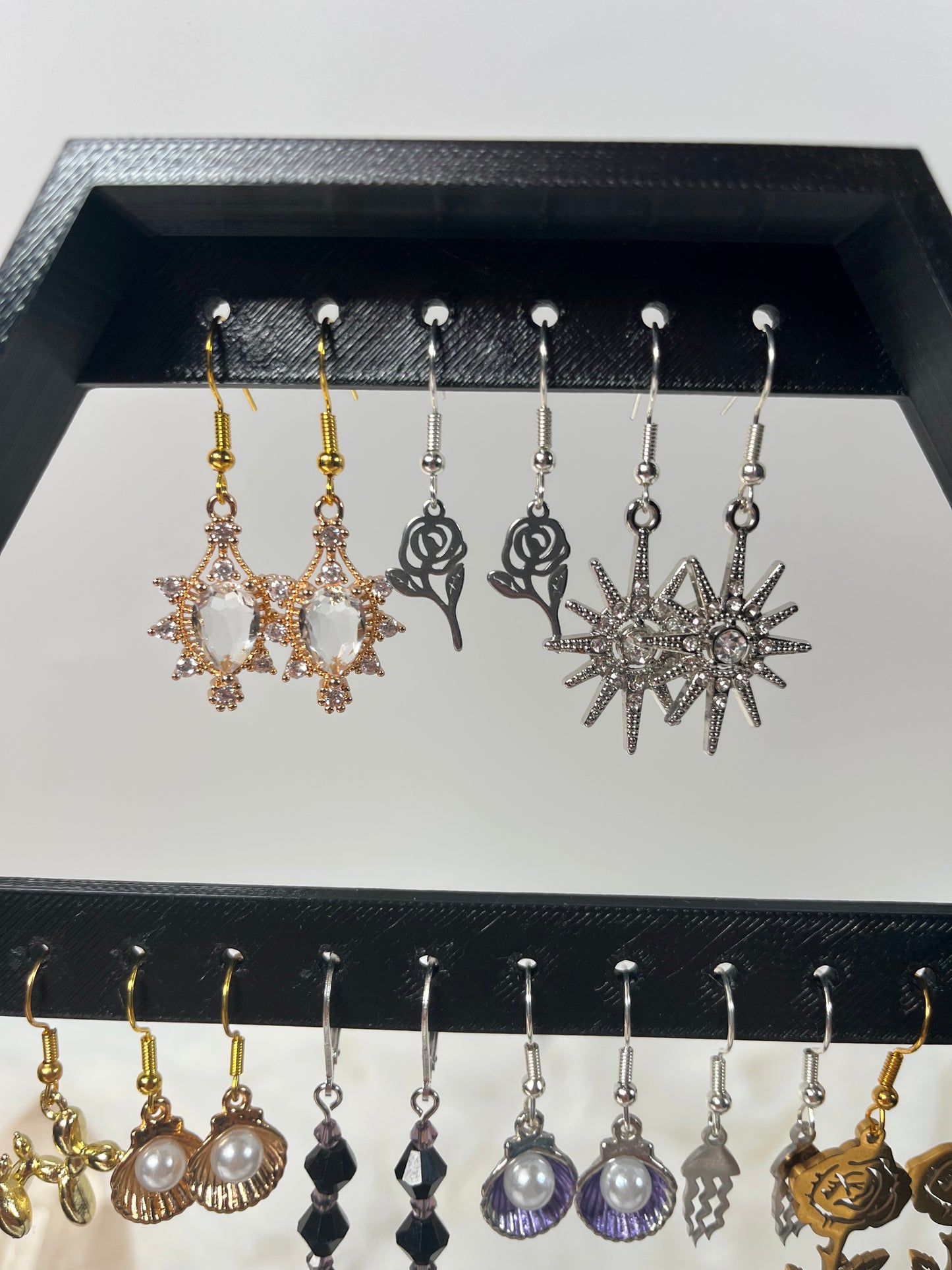 Verschiedene Ohrringe