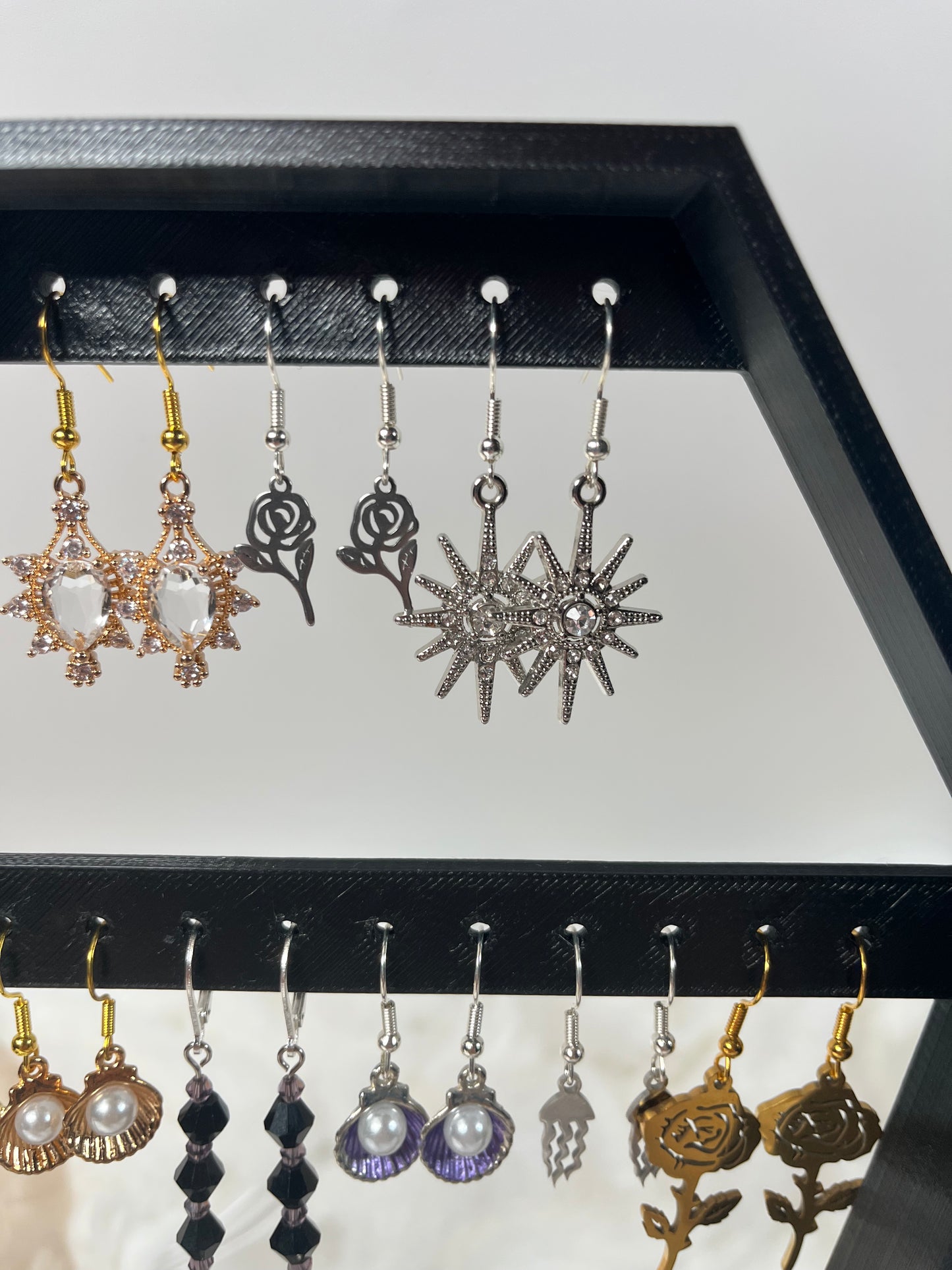 Verschiedene Ohrringe