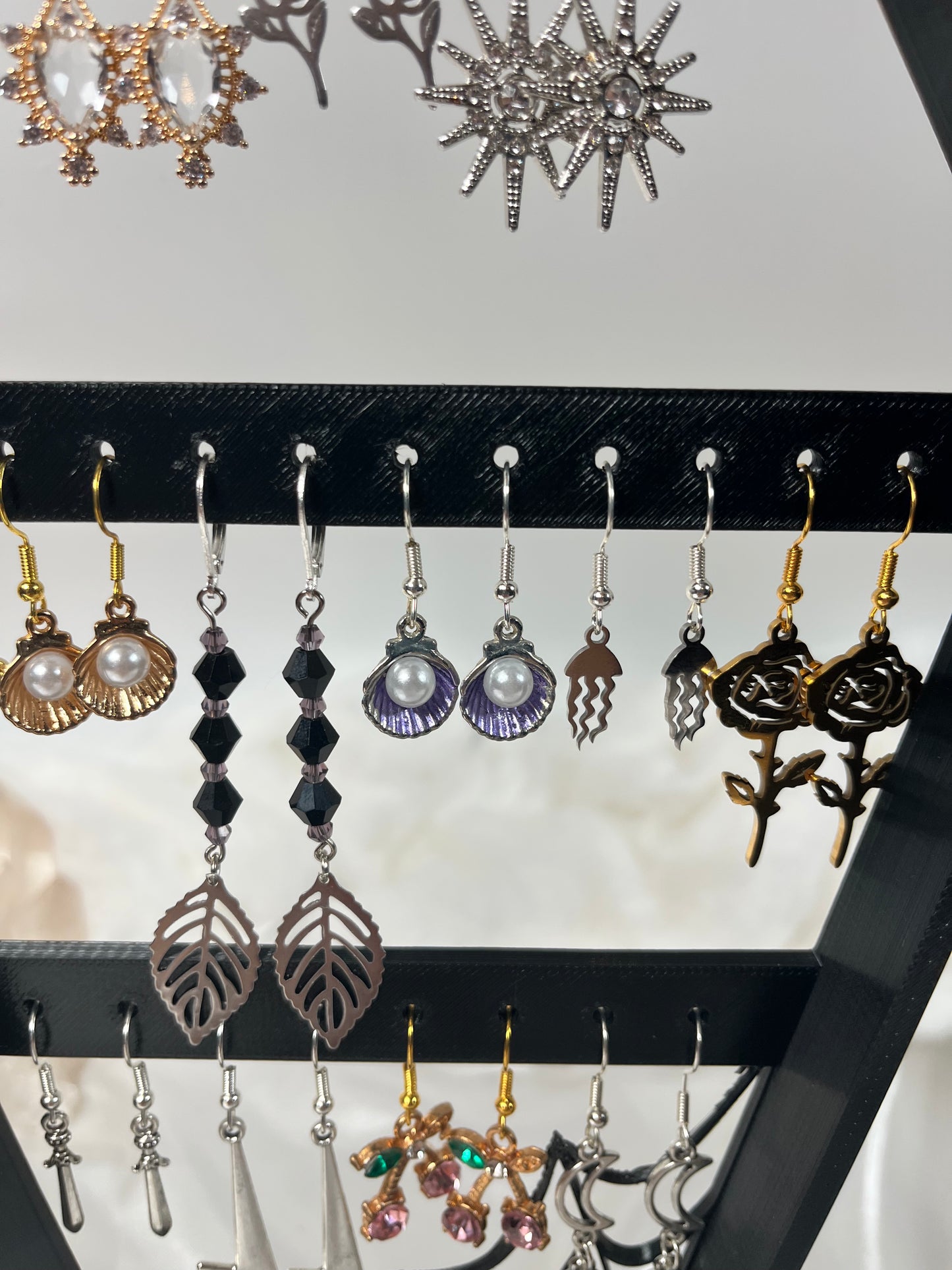 Verschiedene Ohrringe